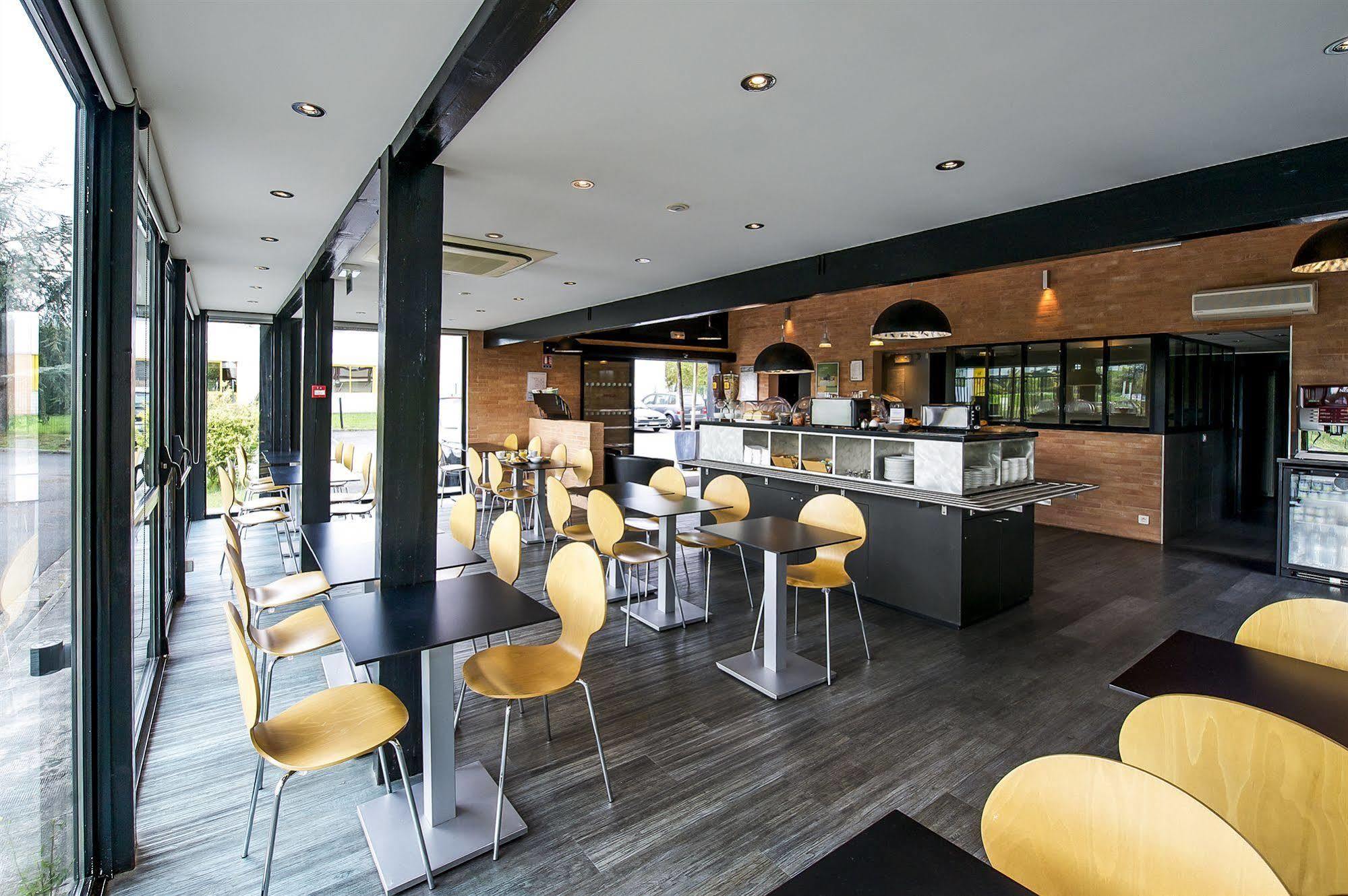 The Originals Access Hotel Bordeaux Aeroport Мериньяк Экстерьер фото
